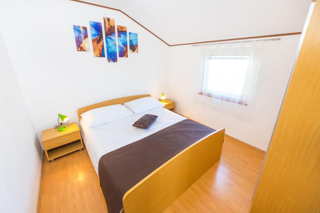 Apartments By The Sea Vrsi - Mulo, Zadar - 5951 Exterior photo