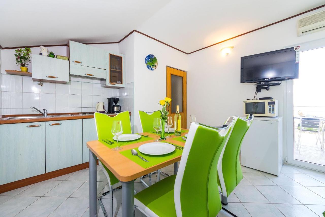 Apartments By The Sea Vrsi - Mulo, Zadar - 5951 Exterior photo