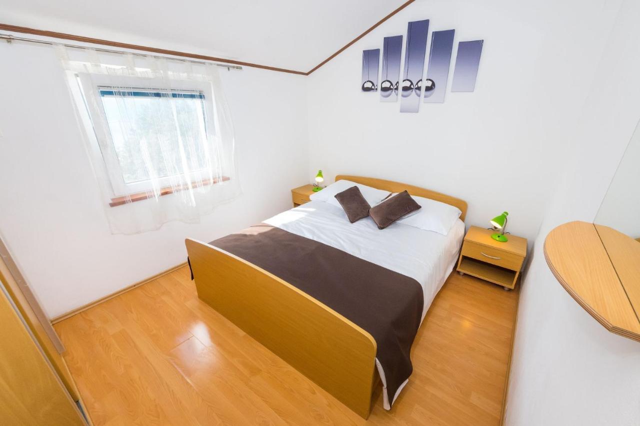 Apartments By The Sea Vrsi - Mulo, Zadar - 5951 Exterior photo