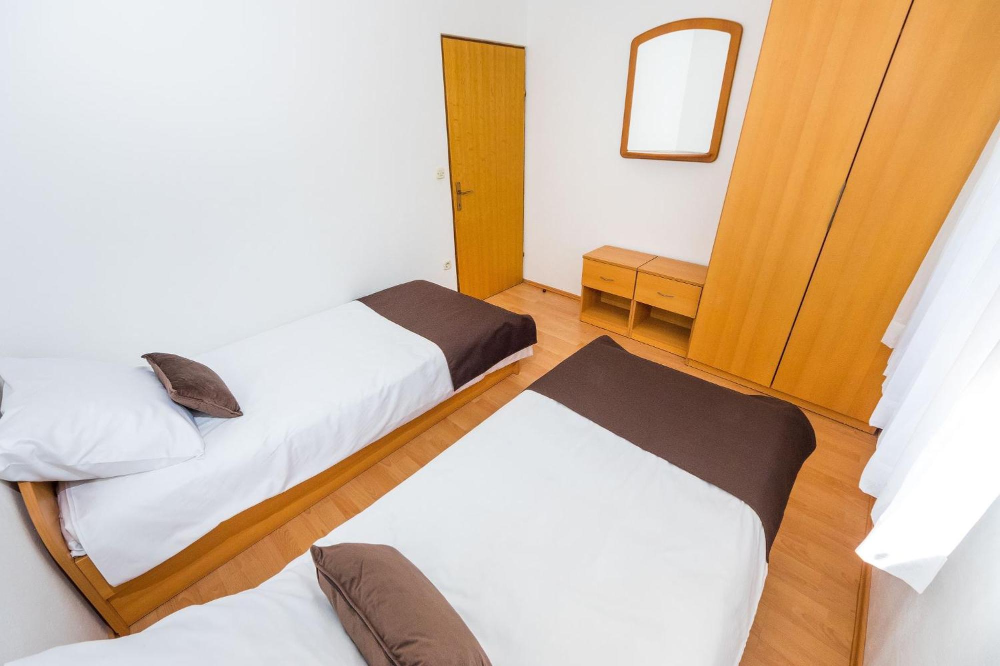 Apartments By The Sea Vrsi - Mulo, Zadar - 5951 Room photo